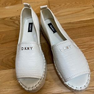 DKNY Peak Toe Shoes
